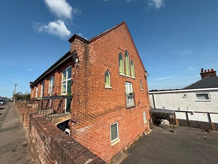 3 Bedroom Terraced House For Sale In Wayne Road, Parkstone, Poole, BH12