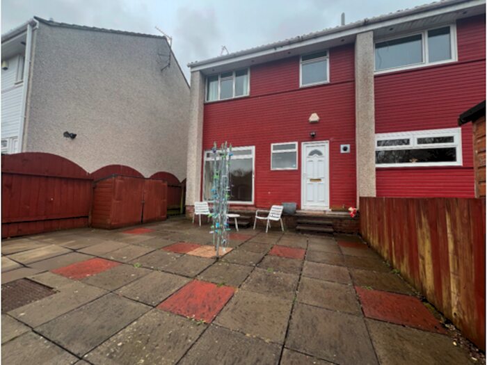 3 Bedroom End Of Terrace House To Rent In Graham Court, Dundee, DD4