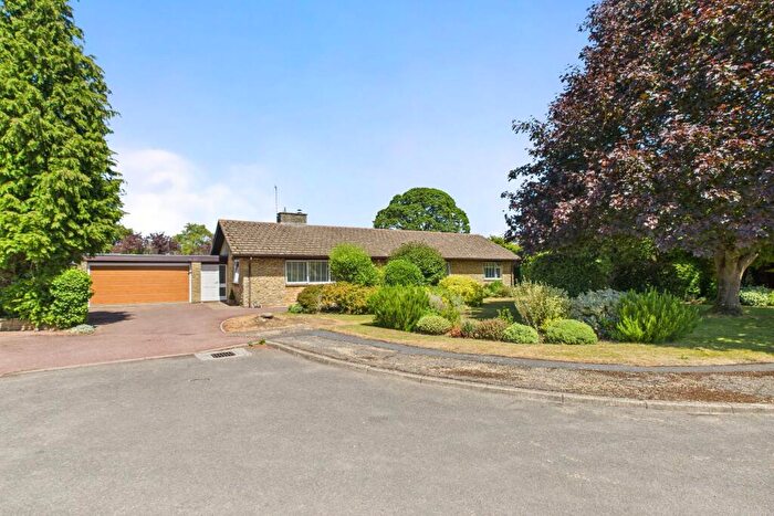 4 Bedroom Detached Bungalow For Sale In The Butts, Aynho, OX17