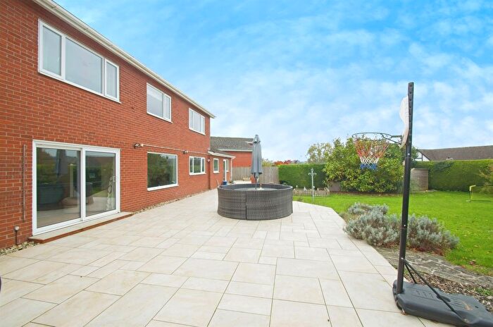 4 Bedroom Detached House For Sale In Pentwyn Close, Pwllmeyric, Chepstow, NP16