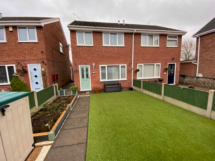 3 Bedroom Semi-Detached House To Rent In Grass Street, Ilkeston, DE7