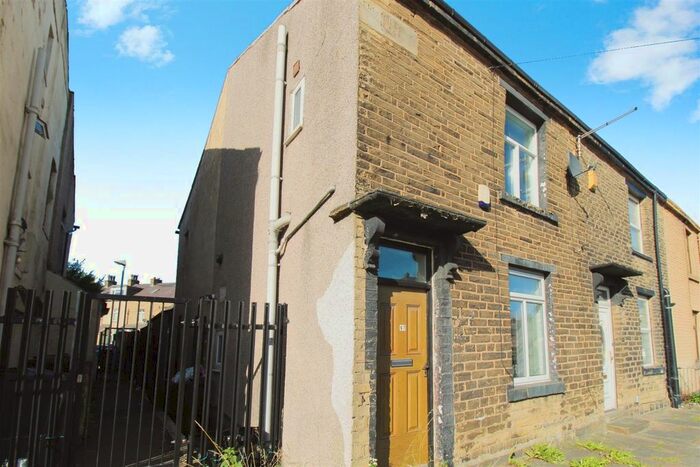 1 Bedroom Terraced House To Rent In Fagley Road, Bradford, BD2