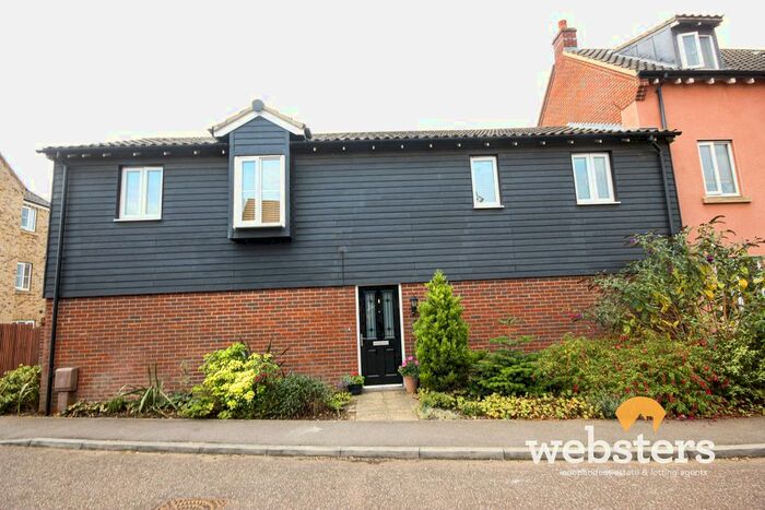 2 Bedroom Maisonette To Rent In Kingfisher Close, Cringleford, NR4