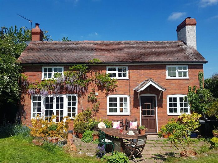 3 Bedroom Property For Sale In Munderfield, Bromyard, HR7