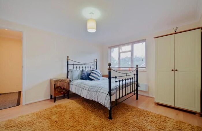 7 Bedroom Detached House To Rent In Spinis Bracknell, London, RG12