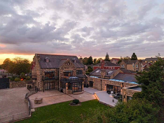 4 Bedroom Detached House For Sale In Kiveton Lane, Todwick, Sheffield, S26