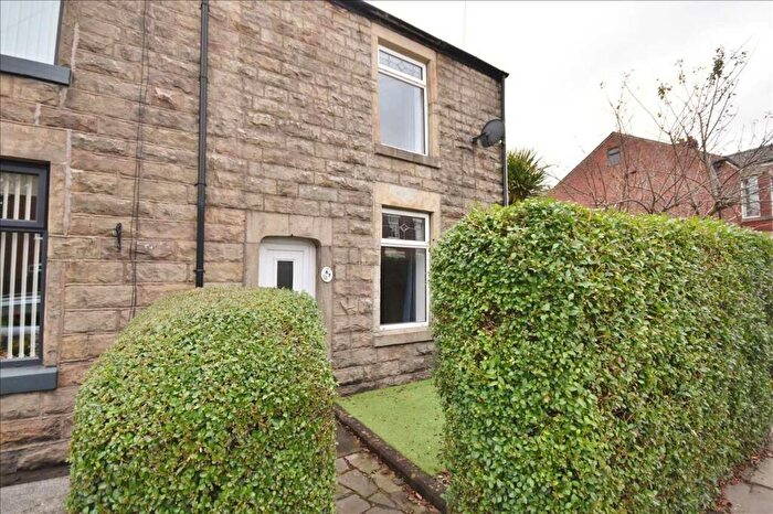 2 Bedroom Cottage To Rent In Chorley Road, Adlington, Chorley, PR6