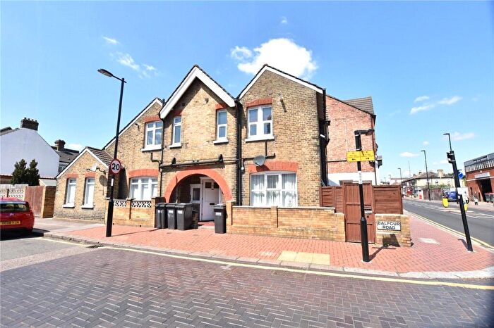 Apartment To Rent In Portland Road, London, SE25