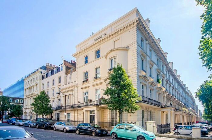 2 Bedroom Flat To Rent In Westbourne Terrace, Paddington, London, W2