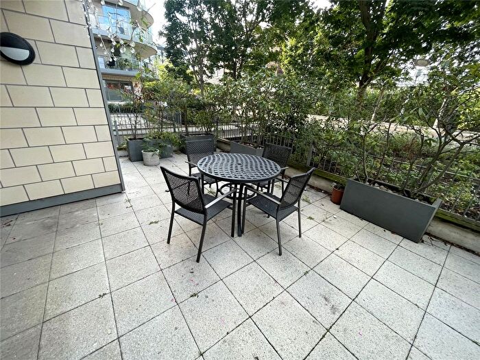 3 Bedroom Flat To Rent In Pyrene House, Clayponds Lane, Brentford, Greater London, TW8