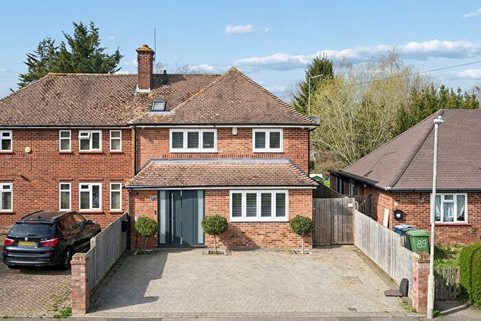 4 Bedroom Semi Detached House For Sale In Newfield Gardens, Marlow, SL7