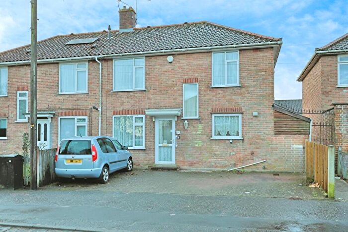 3 Bedroom Semi Detached House For Sale In Earlham Grove, Norwich, Norfolk, NR5