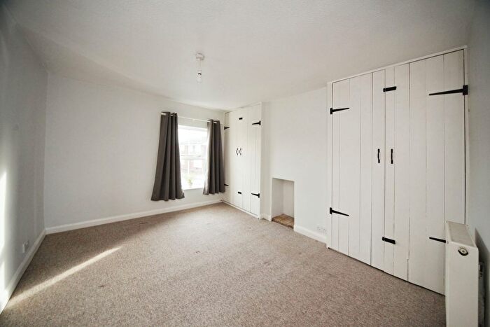 1 Bedroom Property To Rent In High Street, Toddington, Dunstable, LU5