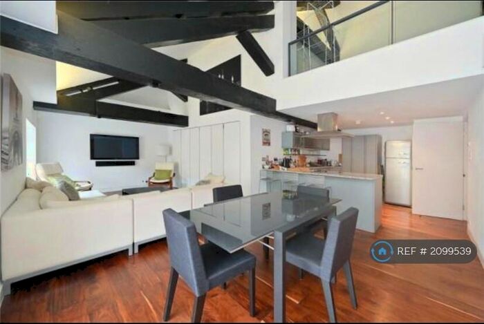 2 Bedroom Flat To Rent In The Highway, London, E1W