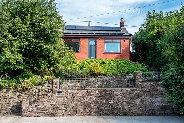3 Bedroom Detached Bungalow For Sale In Bog Height Road, Darwen, BB3