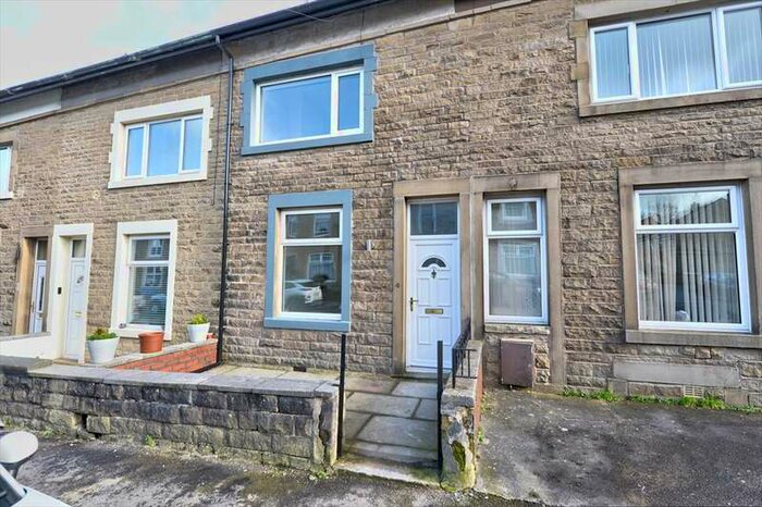2 Bedroom House To Rent In Arthur Street Barnoldswick, BB18