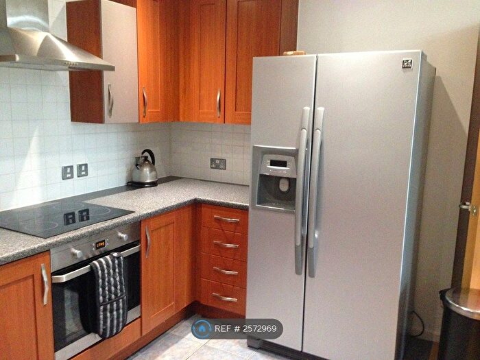 2 Bedroom Flat To Rent In City South, Manchester, M15