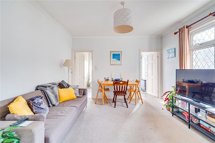 3 Bedroom Flat To Rent In Colwith Road, London, W6