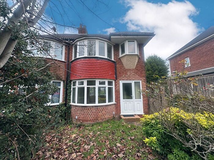 3 Bedroom Semi Detached House For Sale In Broad Meadow Lane, Kings Norton, B30