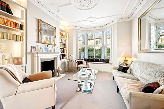 4 Bedroom Terraced House For Sale In Ormiston Grove, London, W12