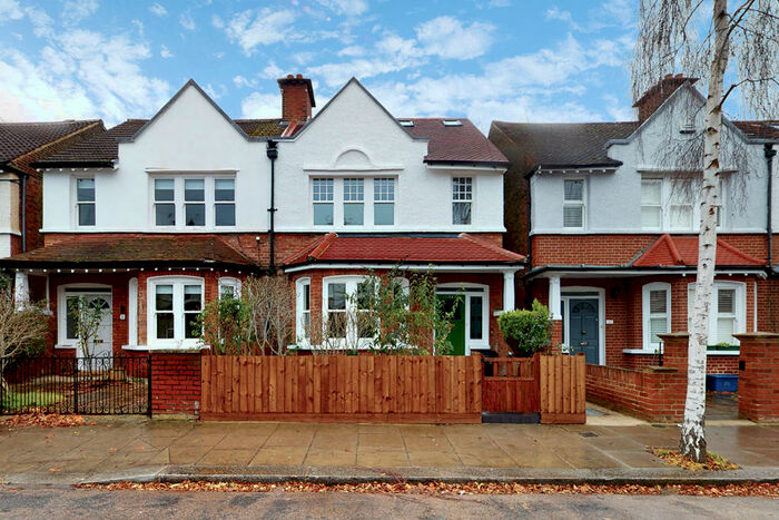 4 Bedroom Semi-Detached House To Rent In Graemesdyke Avenue, East Sheen, SW14