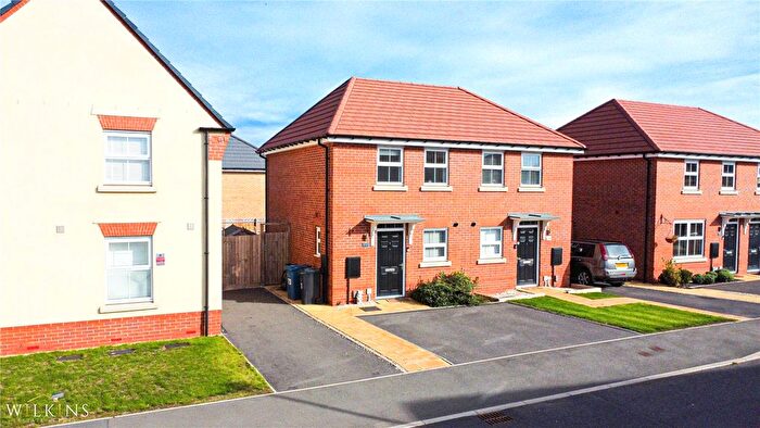 2 Bedroom Semi-Detached House For Sale In Worthing Grove, Tamworth, Staffordshire, B78