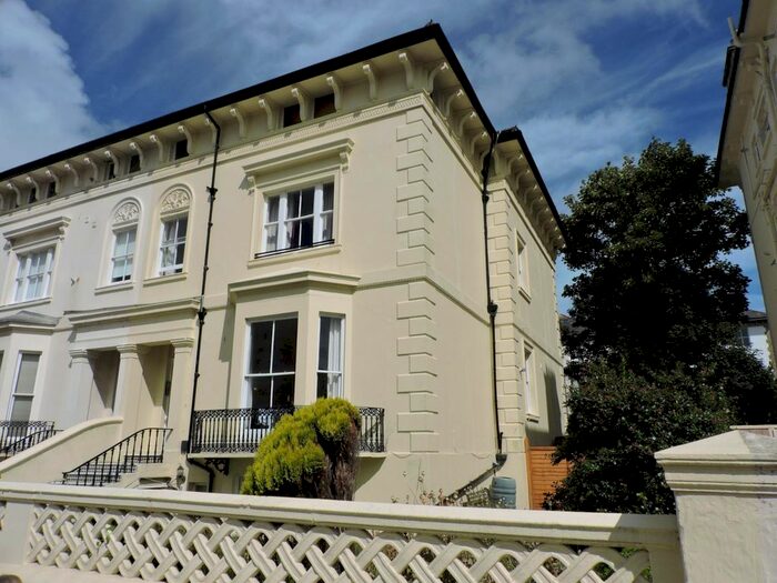 2 Bedroom Flat To Rent In Albany Villas, Hove, BN3