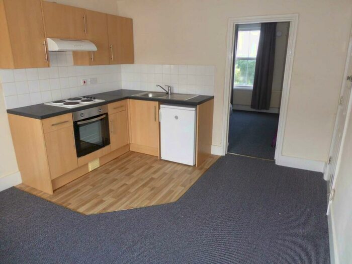 1 Bedroom Flat To Rent In Norwood Road, Reading, RG1