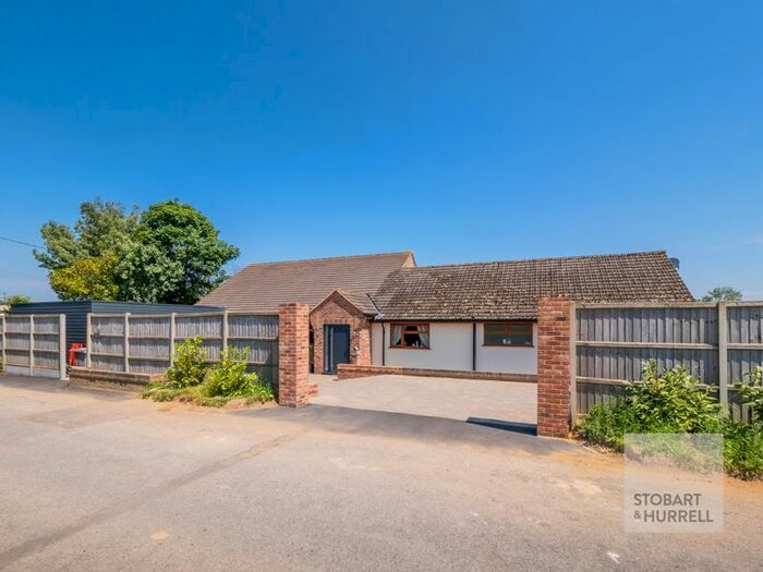5 Bedroom Detached Bungalow For Sale In Sparrow Hall Bungalow, Blofield, Norfolk, NR13