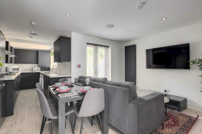 6 Bedroom Terraced House To Rent In Amazing Bed Student Property Close To Uni, Coulson Road, Lincoln, LN6