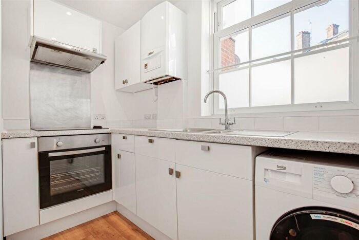 1 Bedroom Flat To Rent In Sheen Lane, East Sheen, SW14