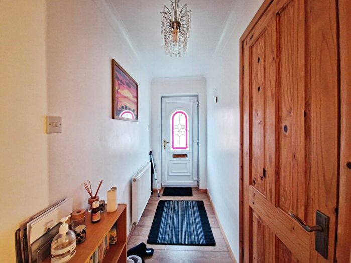 3 Bedroom Detached Bungalow For Sale In St. Lukes Close, Dunsville, Doncaster, DN7