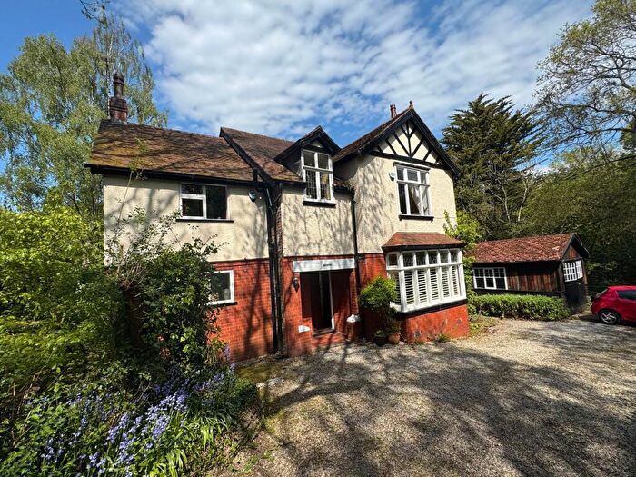 5 Bedroom Detached House For Sale In Knowle Road, Mellor, SK6
