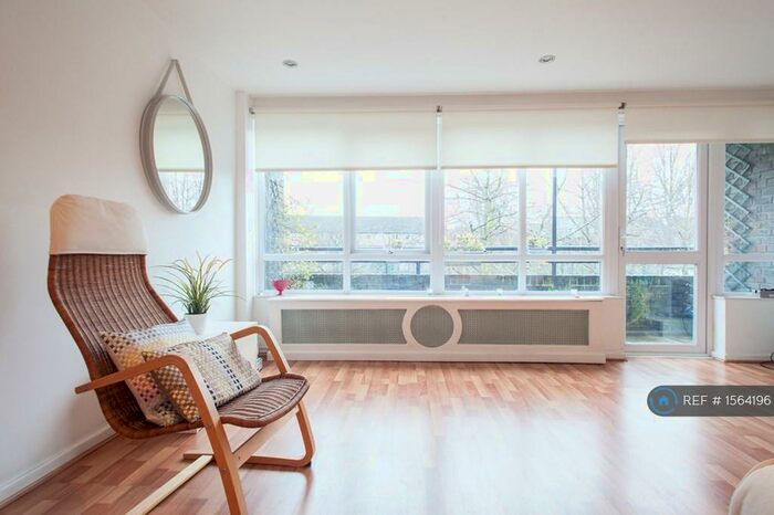 3 Bedroom Maisonette To Rent In Ebenezer Mussel House, London, E2