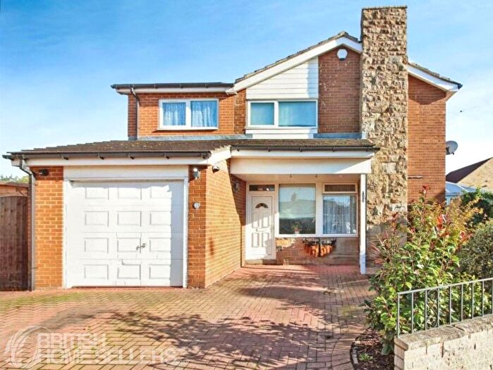 5 Bedroom Detached House For Sale In Rose Lea Close, Hillam, Leeds, North Yorkshire, LS25