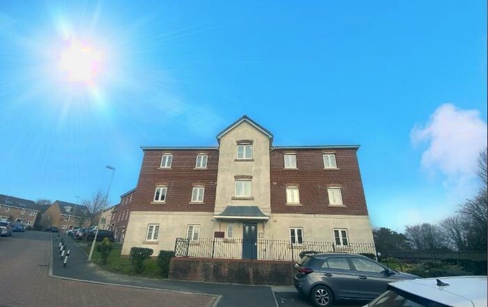 1 Bedroom Flat To Rent In Longacres, Bridgend, CF31