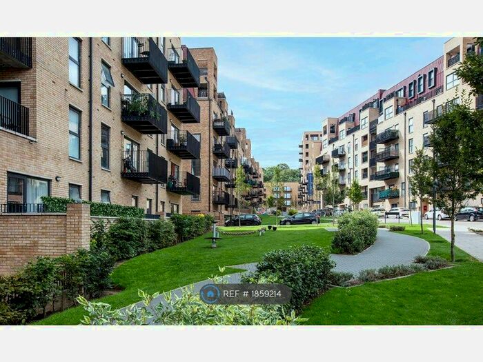 2 Bedroom Flat To Rent In Tovell Court, London, SE18