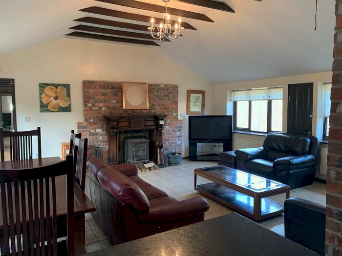 3 Bedroom Bungalow To Rent In West Barn, Nelson Brook Farm, Jacksmere Lane, Scarisbrick, PR8