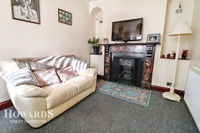 3 Bedroom Terraced House For Sale In Arundel Road, Great Yarmouth, NR30
