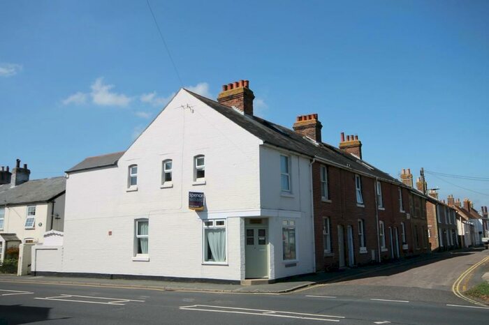 2 Bedroom End Of Terrace House To Rent In Tennyson Road, Yarmouth, PO41