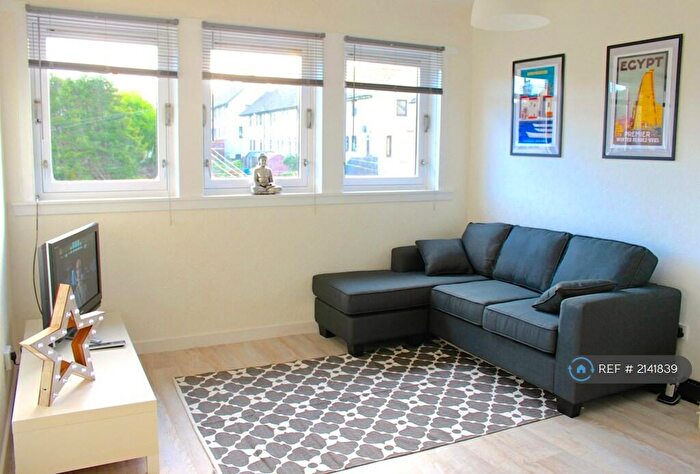 4 Bedroom Flat To Rent In Craigievar Place, Aberdeen, AB10