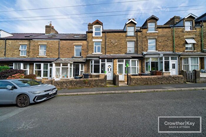 3 Bedroom Terraced House For Sale In Bennett Street, Buxton, SK17