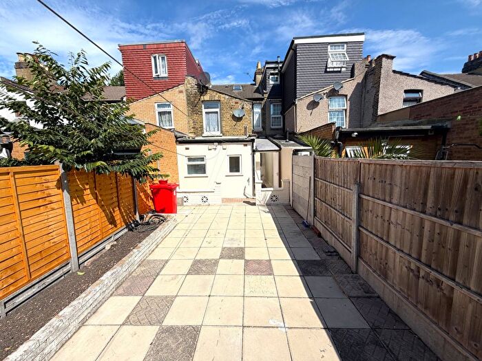 3 Bedroom Terraced House For Sale In Oakfield Road, East Ham, E6