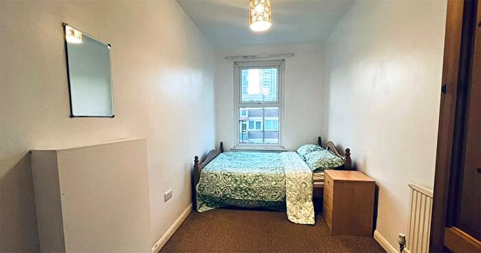 4 Bedroom Flat To Rent In Malden Road, Belsize Park, London, NW5
