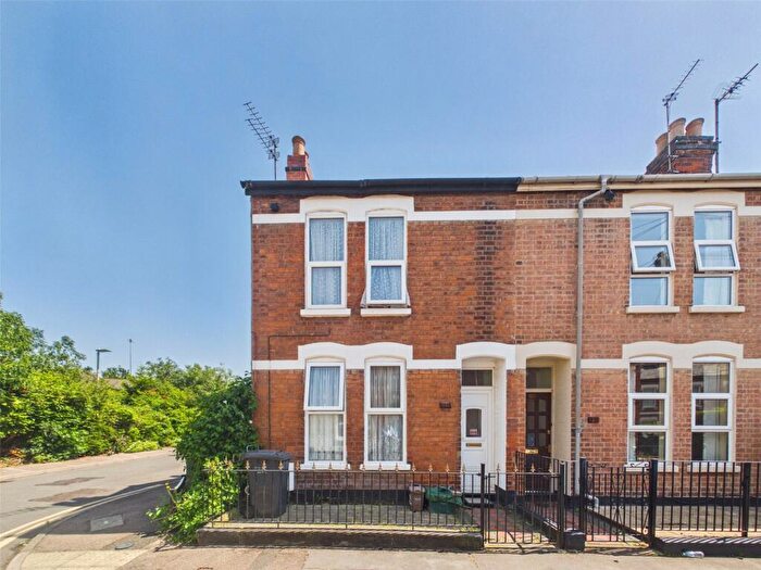 3 Bedroom End Of Terrace House For Sale In Alfred Street, Gloucester, Gloucestershire, GL1