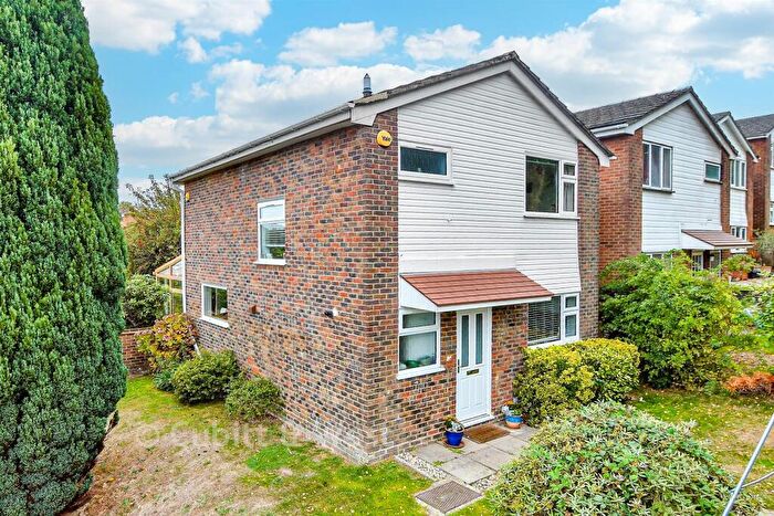 3 Bedroom Detached House For Sale In Freshfield Bank, Forest Row, East Sussex, RH18