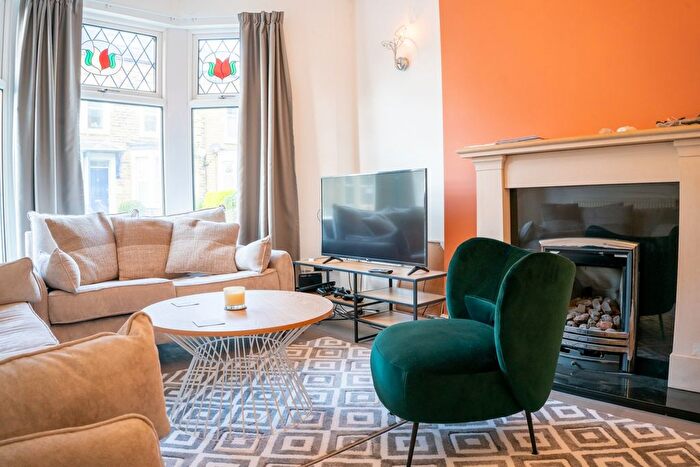 6 Bedroom Semi-Detached House To Rent In Blades Street, Lancaster, LA1