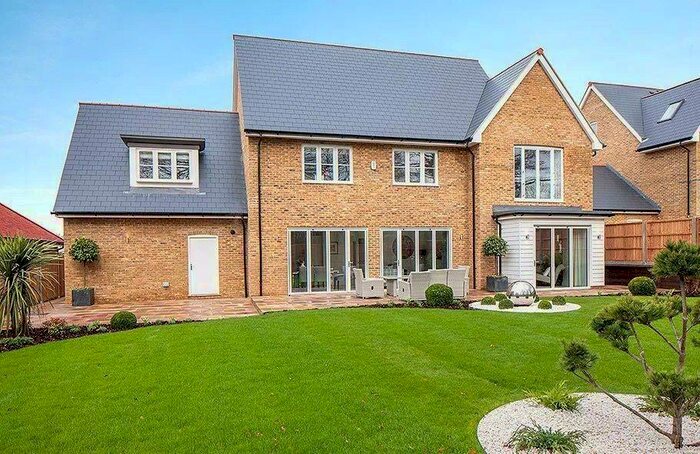 5 Bedroom Detached House To Rent In Chigwell Grange High Road, Chigwell, IG7