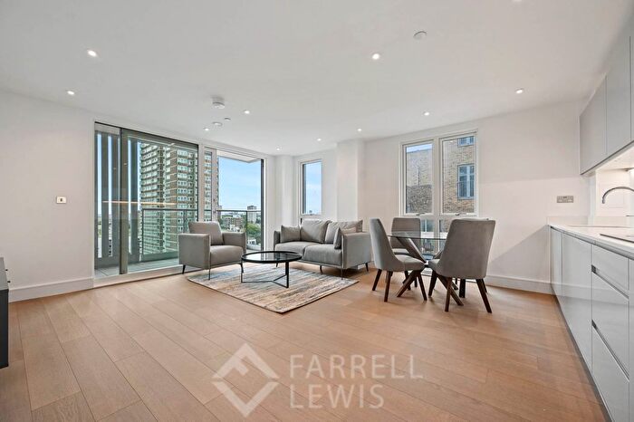 2 Bedroom Flat To Rent In York Road, Battersea, SW11