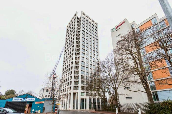 1 Bedroom Flat To Rent In Duval House, Clapham Junction, SW11